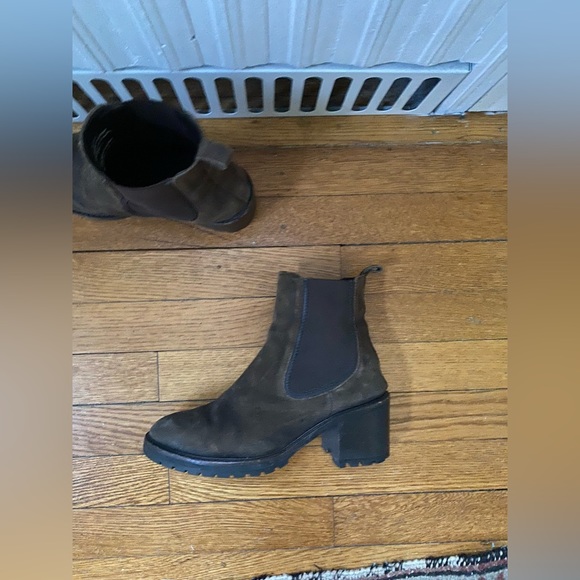 Thursday’s Knockout Boot - Picture 3 of 4